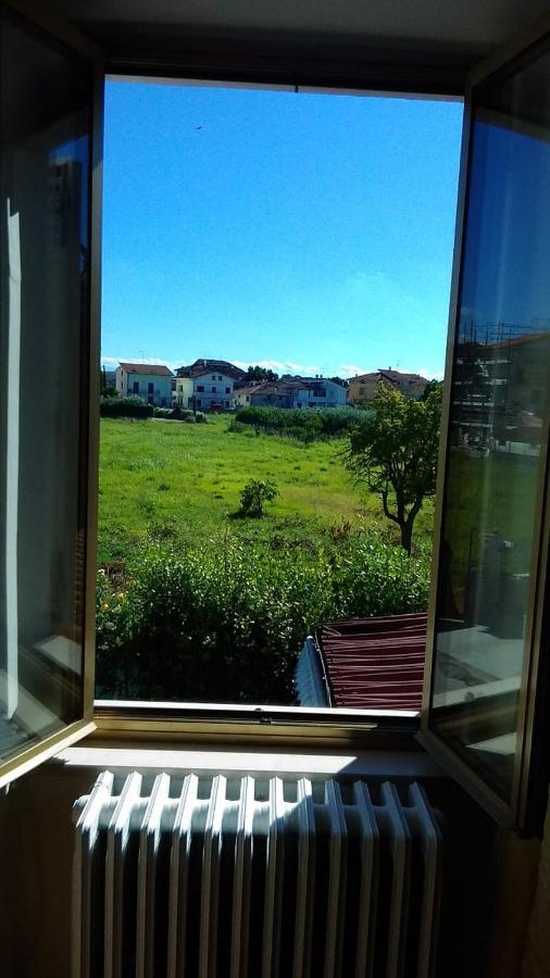 Bouganville A Apartament B&B Civitanova Marche Exterior foto